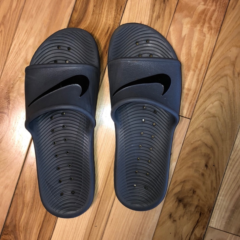 Nike gray slides